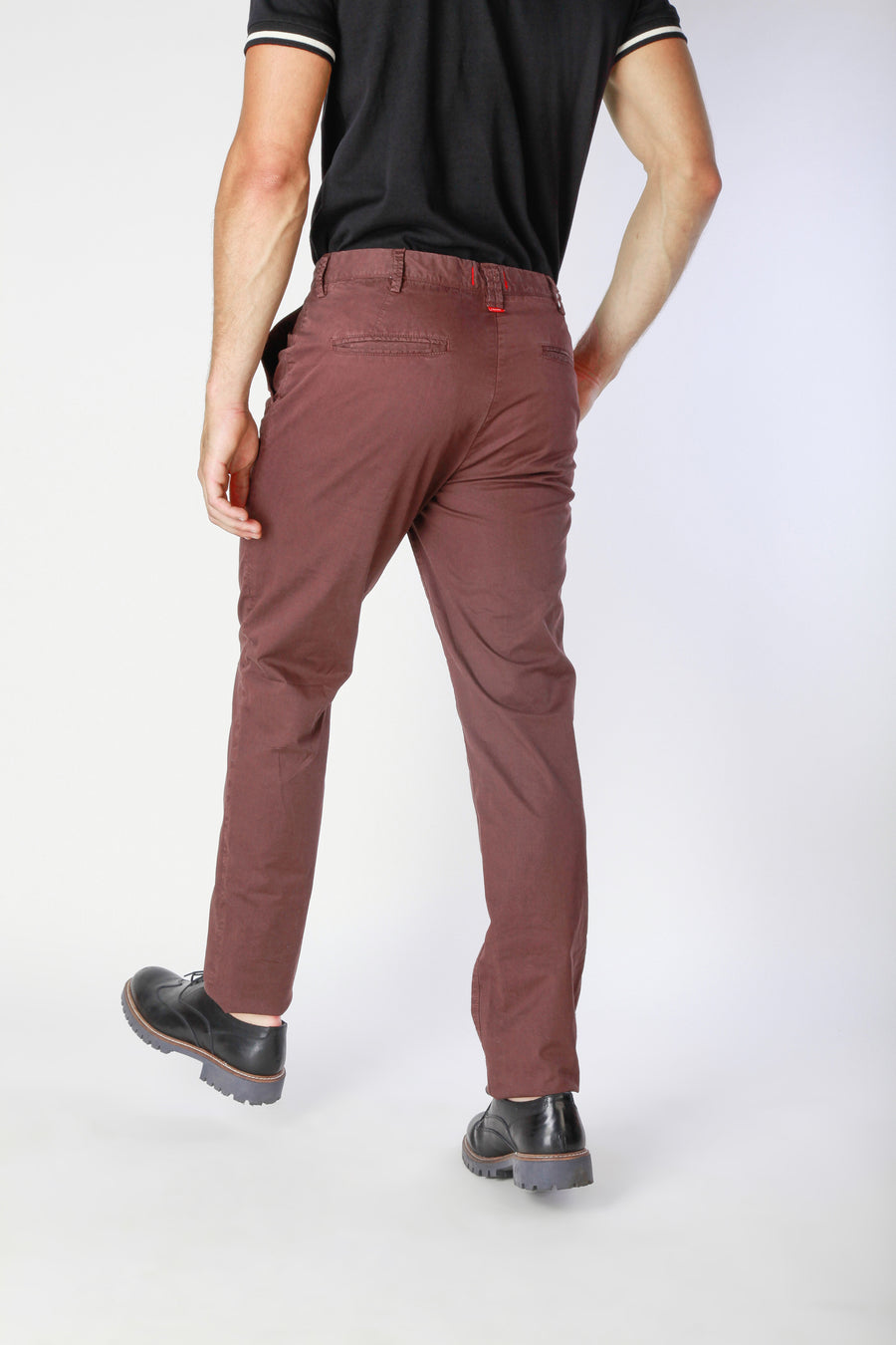 J1683T812-1M
